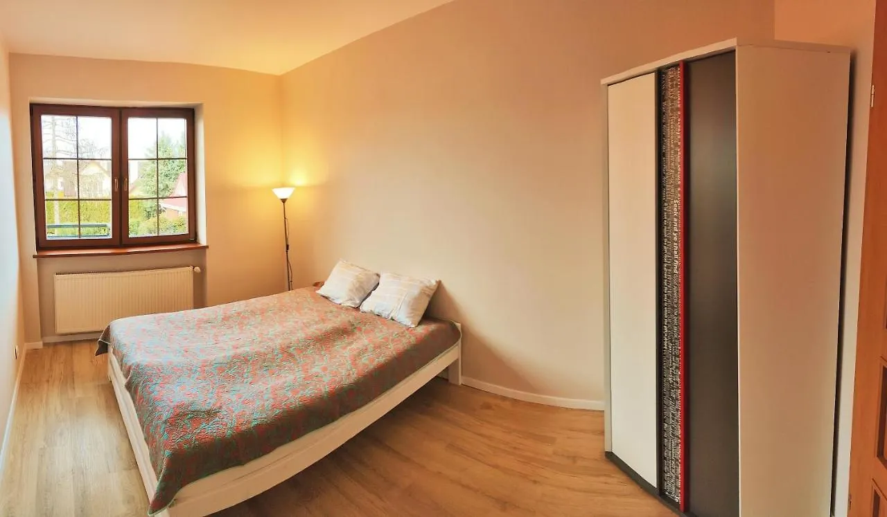 Hostel Villa Krasnowolska Airport - Self Check-In Warsaw
